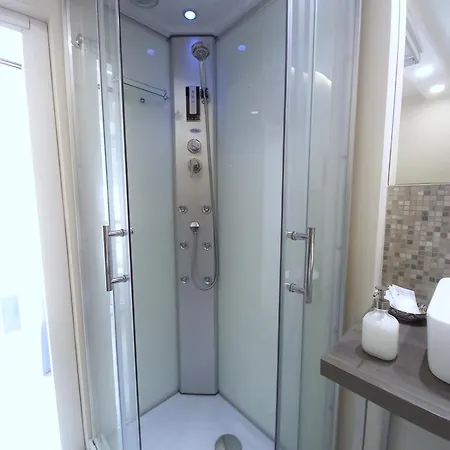 Appartement Casa Roca - Elegante A Due Passi Dal Centro, Free Parking