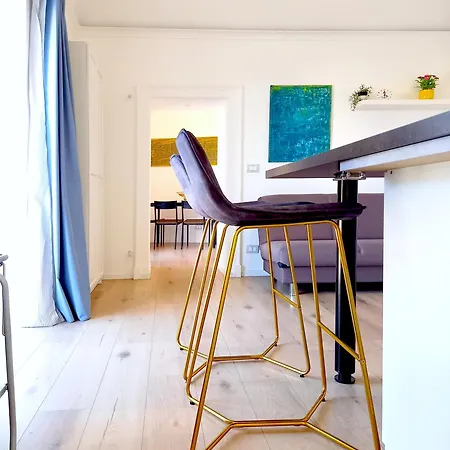 Casa Roca - Elegante A Due Passi Dal Centro, Free Parking 모디카