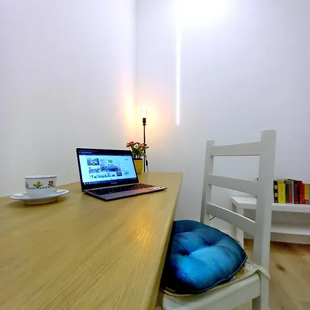Casa Roca - Elegante A Due Passi Dal Centro, Free Parking * 모디카
