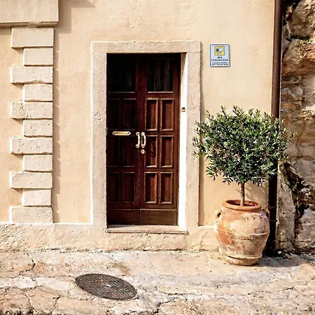 公寓 Casa Roca - Elegante E Ampio A Due Passi Dal Centro, Free Parking